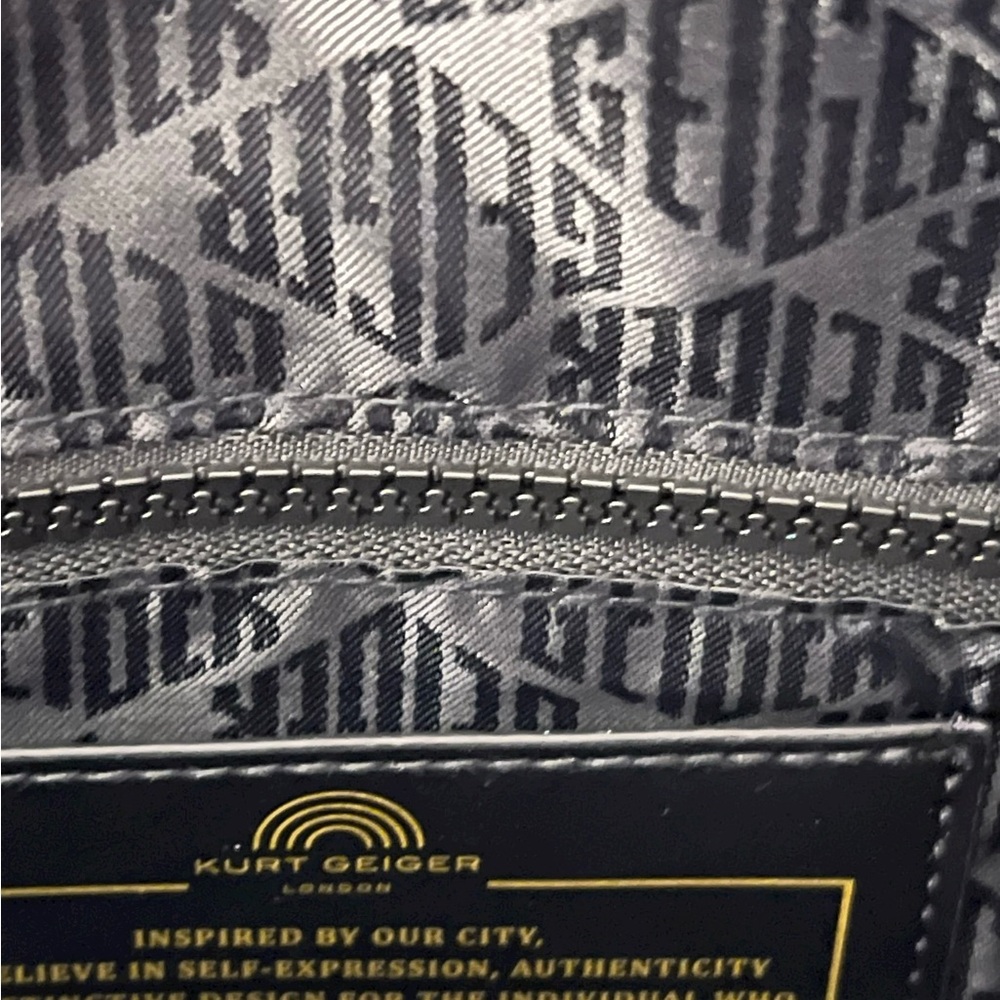 Kurt Geiger London Quilted Recycled NWT large shopper bag in a gorgeous bronze - Picture 9 of 14